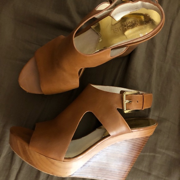Michael Kors wedges - Picture 3 of 4